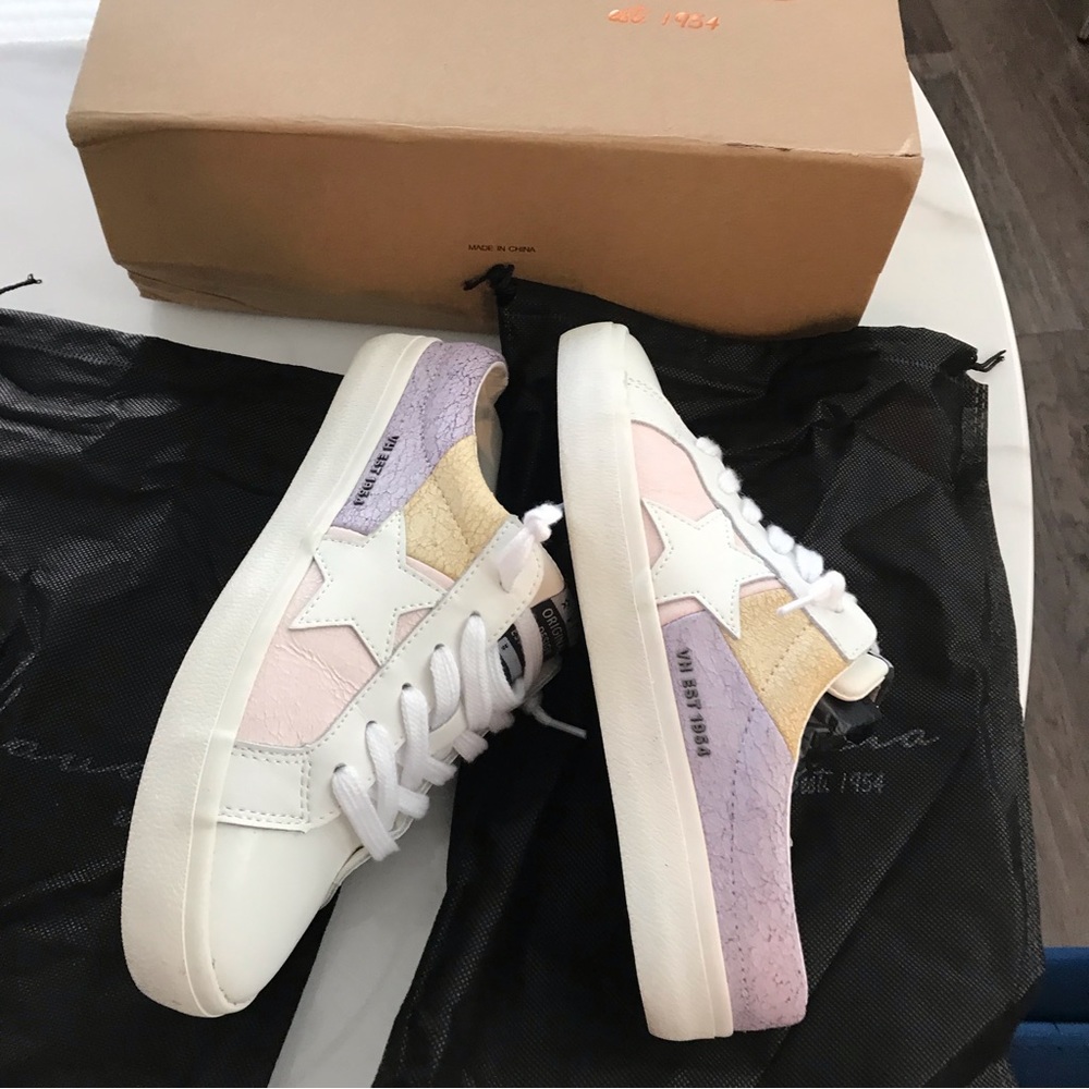 NWT Vintage Havana Sneakers
